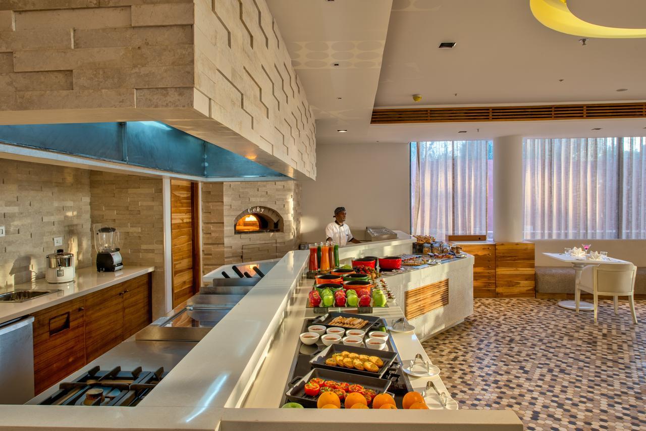 อซายา บีช รีสอร์ต Hotel บีนอลิม ภายนอก รูปภาพ